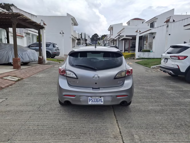 Mazda 3 Grand Touring 2010