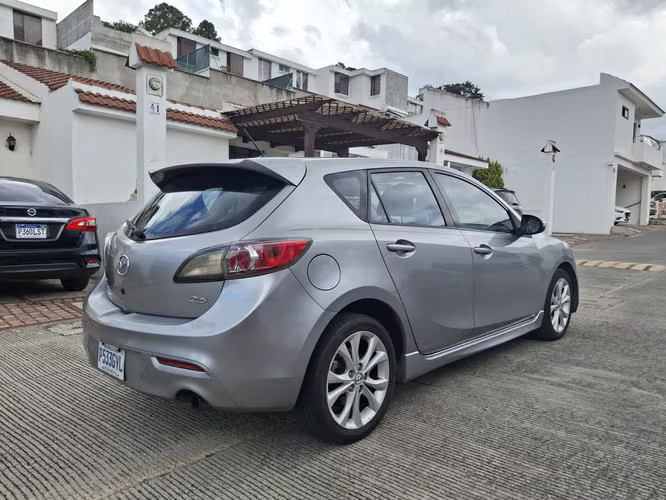 Mazda 3 Grand Touring 2010