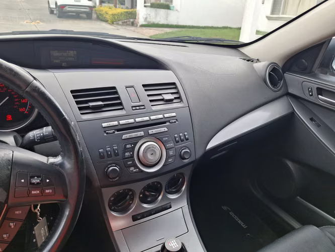 Mazda 3 Grand Touring 2010