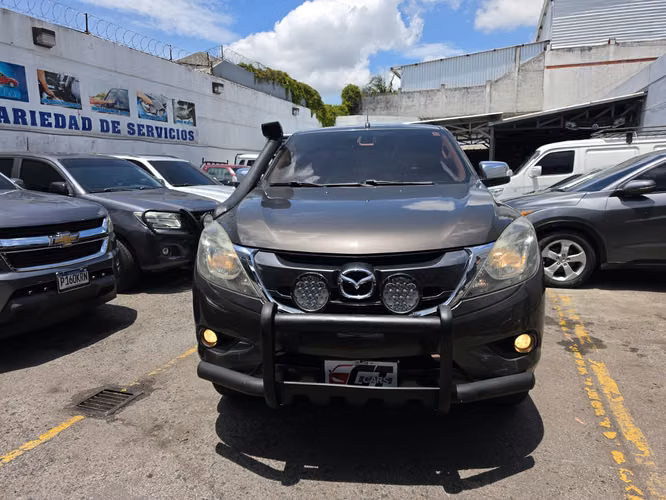 Mazda Bt50 2017 Automático y Tiptronic 4x4 Un dueño Bien cuidado Listo para Trabajar Super Económico 