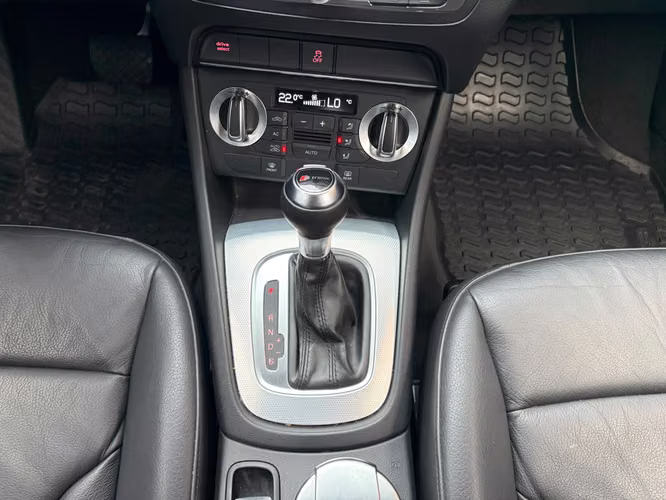 Audi Q3 TFSi Quattro de Agencia Modelo 2013