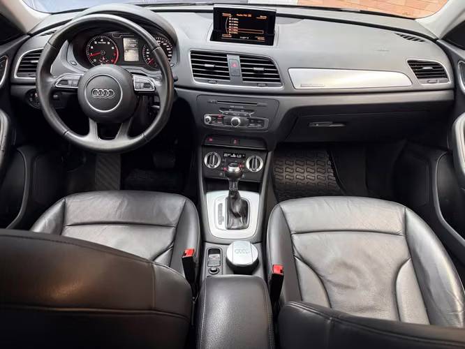 Audi Q3 TFSi Quattro de Agencia Modelo 2013