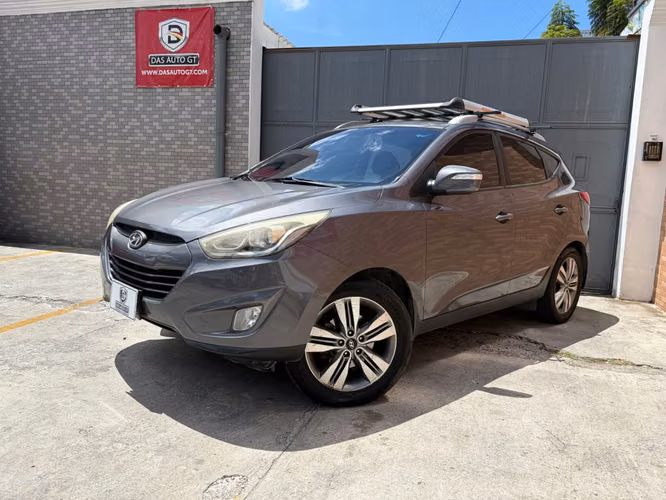 Hyundai Tucson de Agencia Modelo 2015