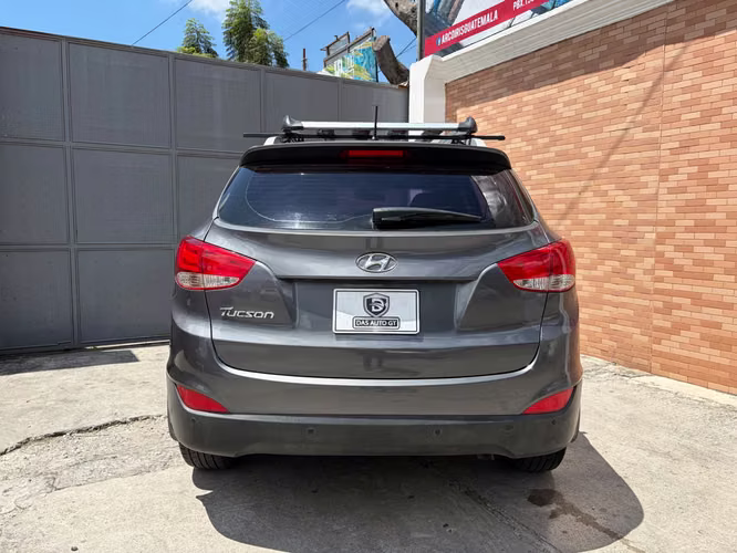 Hyundai Tucson de Agencia Modelo 2015