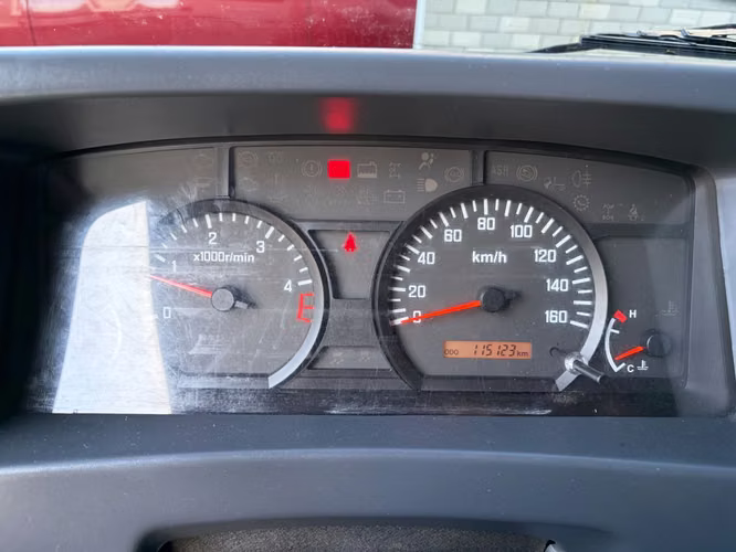 Isuzu QKR de Agencia Modelo 2025