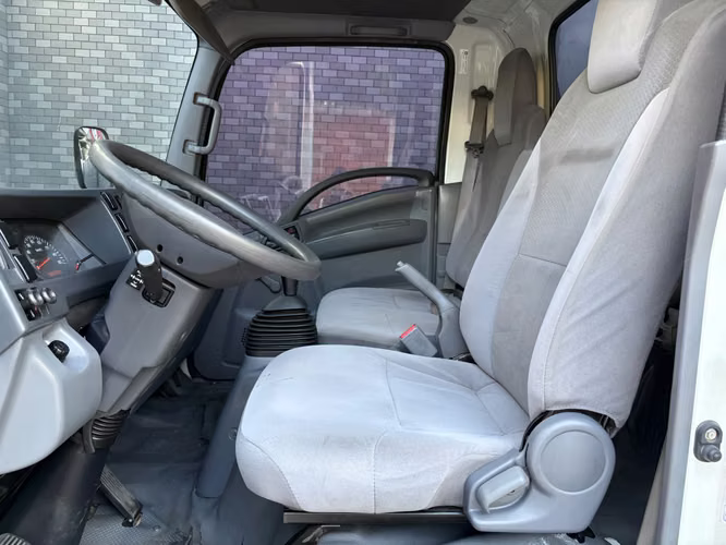 Isuzu QKR de Agencia Modelo 2025