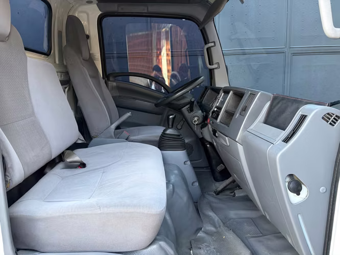 Isuzu QKR de Agencia Modelo 2025