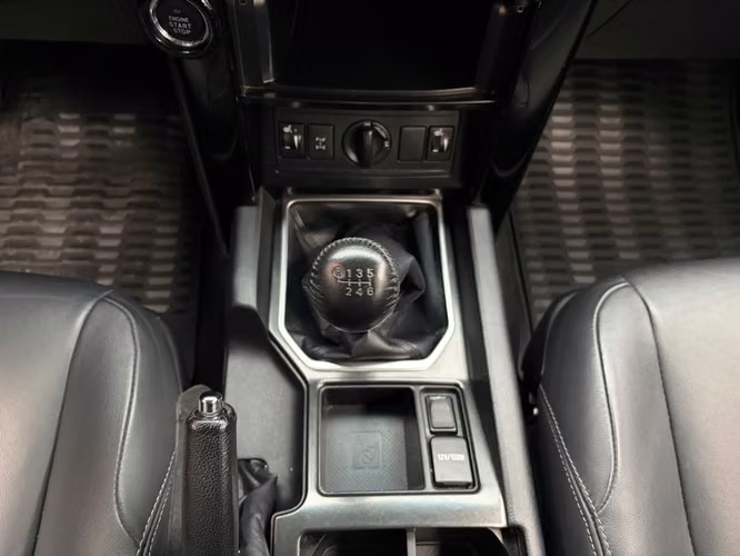 Toyota Land Cruiser Prado TXL de Agencia Modelo 2018
