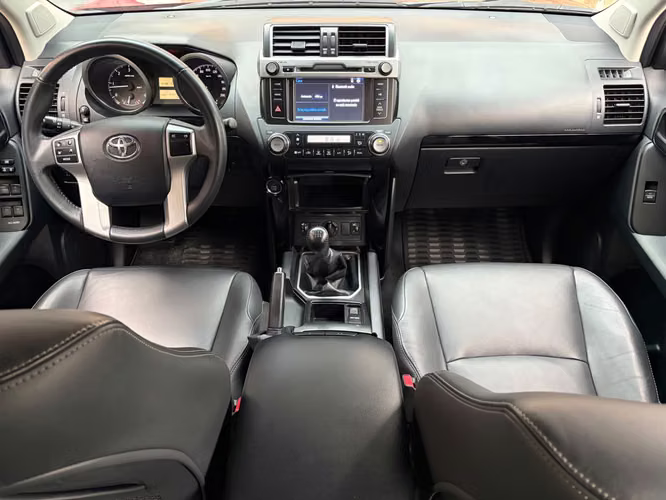 Toyota Land Cruiser Prado TXL de Agencia Modelo 2018
