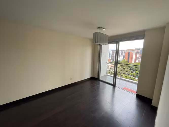 Rento apartamento de 3 dormitorios en Zona 14 CERCA DE EUROPLAZA