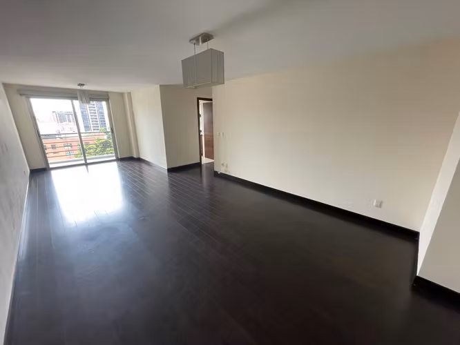 Rento apartamento de 3 dormitorios en Zona 14 CERCA DE EUROPLAZA