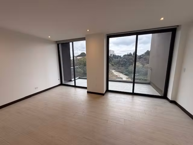 Rento apartamento en Zona 15 EDIFICIO SPAZIO, PISCINA, GYM, ROOFTOP