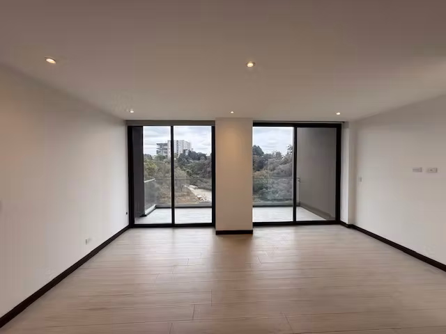 Rento apartamento en Zona 15 EDIFICIO SPAZIO, PISCINA, GYM, ROOFTOP