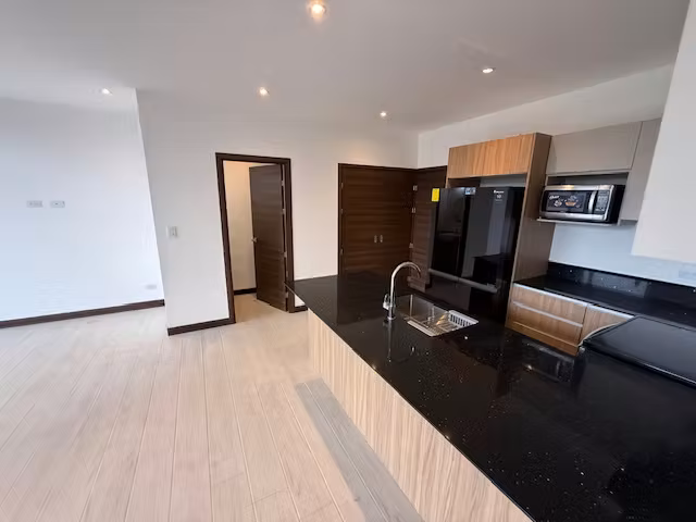 Rento apartamento en Zona 15 EDIFICIO SPAZIO, PISCINA, GYM, ROOFTOP