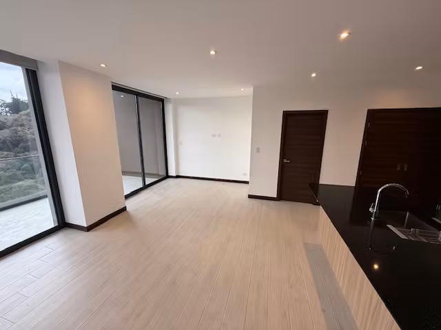 Rento apartamento en Zona 15 EDIFICIO SPAZIO, PISCINA, GYM, ROOFTOP