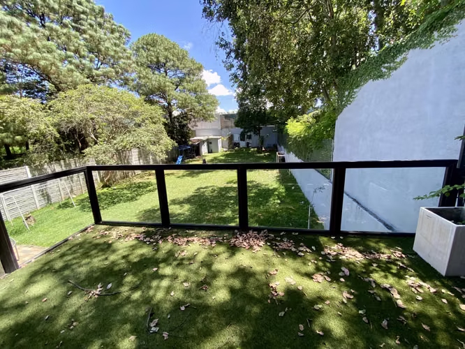VENDO CASA CON AMPLIO TERRENO EN EXCLUSIVA COLONIA, zona 11 - Miniatura 6