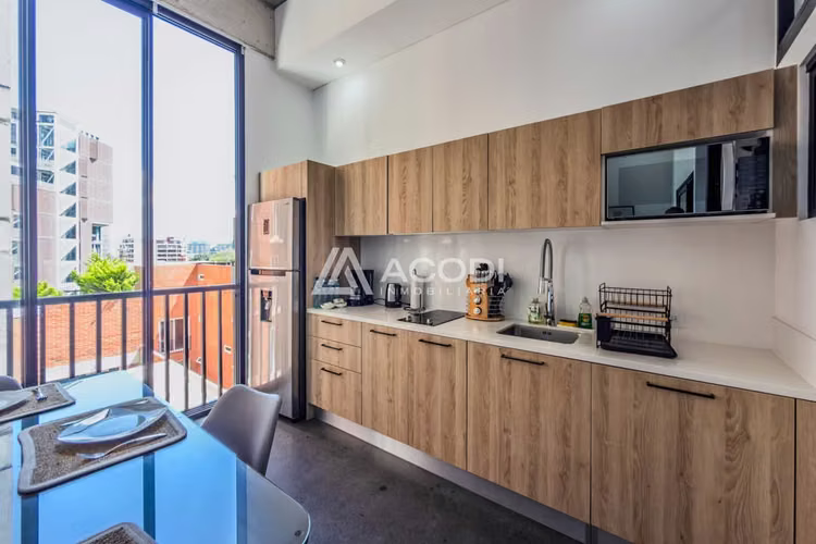 Apartamento amueblado en Zona 4