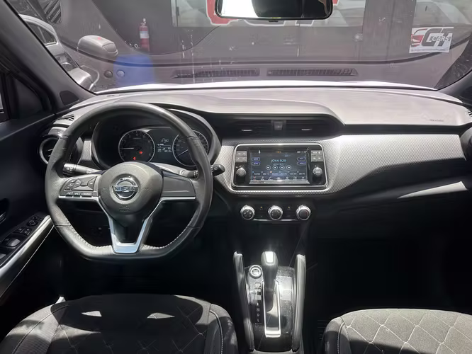 Nissan Kicks 2020 de Agencia Automática Impecable un dueño con récord de Agencia pocos kilómetros Súper Económica