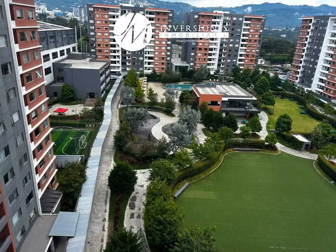 Apartamento en Venta de 3 dormitorios en zona 14