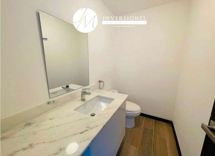 Apartamento en Renta de 3 Dormitorios en zona 14 - Imagen 4