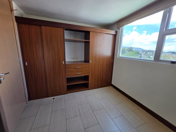 Zona 14 Condado La Villa apartamento en renta - Imagen 5