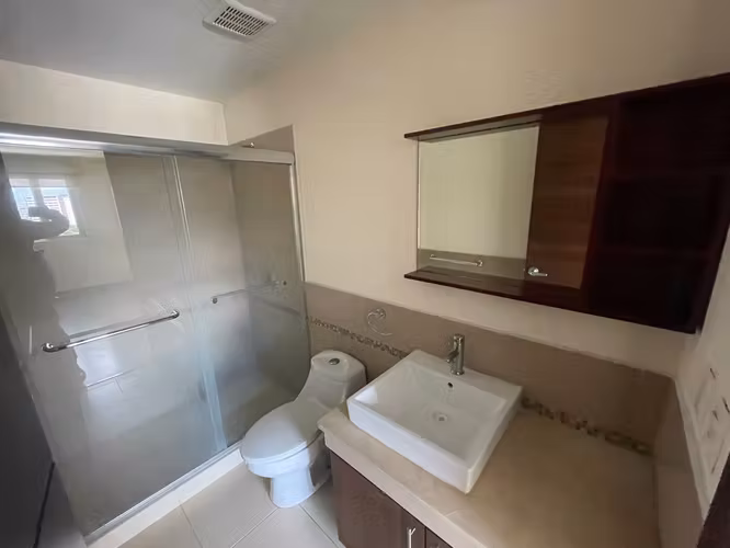 Rento apartamento en Zona 14 EDIFICIO EXCLUSIVO CERCA EUROPLAZA