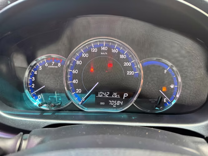 Toyota Yaris E de Agencia Modelo 2023