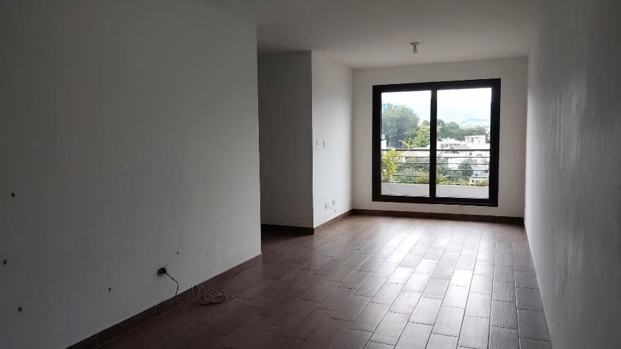 Apartamento en Mariscal, Zona 11 - Miniatura 2
