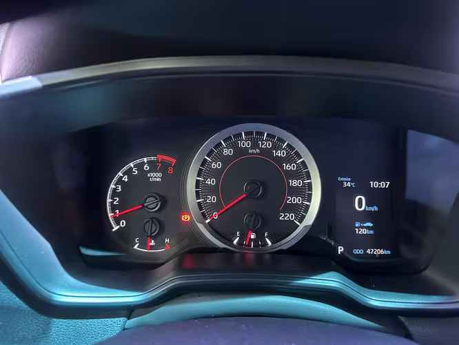 Toyota Corolla Cross 2024 Automática y Tiptronic  de Agencia un Dueño Con récord de Agencia Impecable 