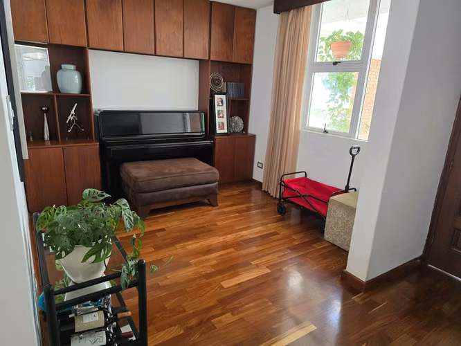 Venta de Casa dentro de Residencial en Km.13 CAES | 3 Habitaciones completas + cuarto de servicio - Imagen 2