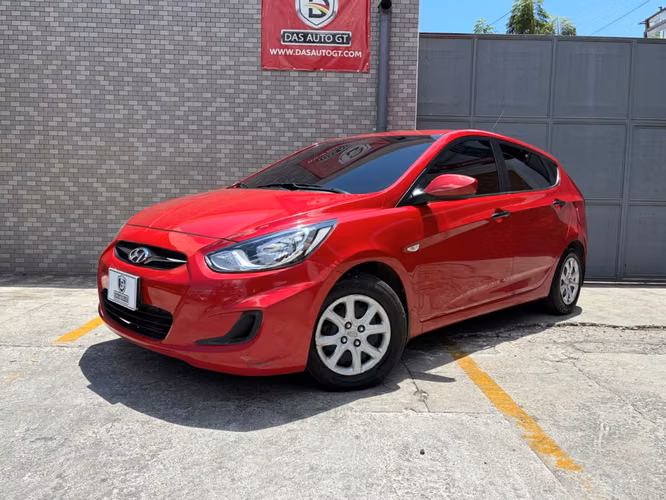 Hyundai Accent GLS de Agencia Modelo 2013 - Imagen 3