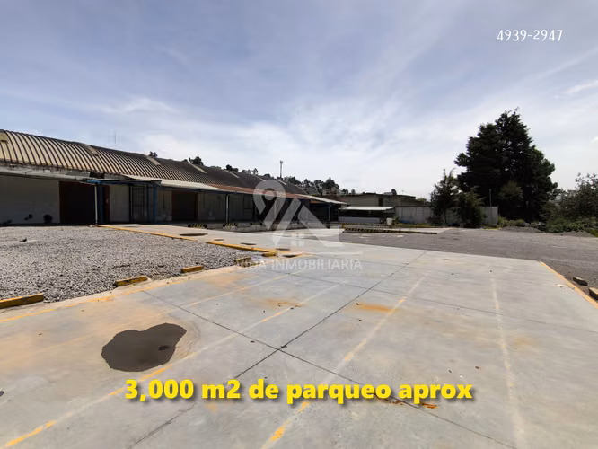 BODEGA EN XELA 1,409 SOBRE CARRETERA PRINCIPAL 