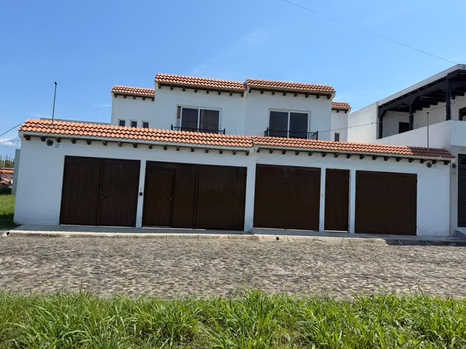 CASA EN VENTA EN PACIFIC GARDENS ESCUINTLA | JARDIN, PISCINAS, CASA CLUB, CANCHAS
