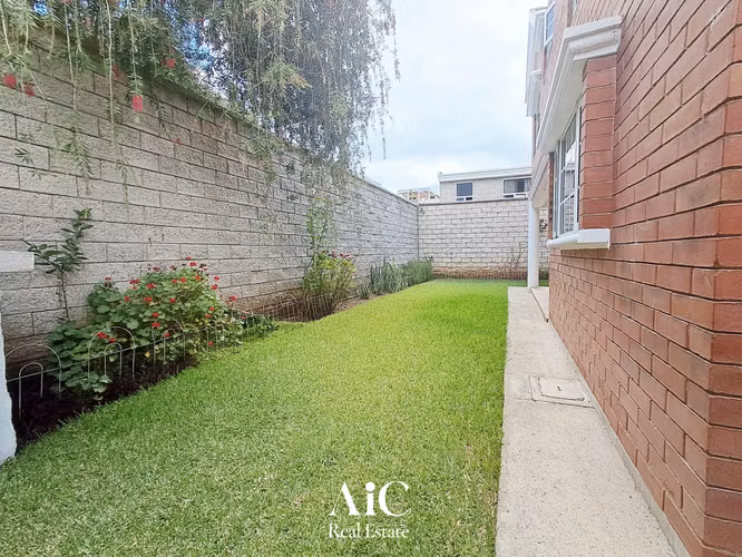 CASA EN RENTA ZONA 16 JARDINES DE SAN ISIDRO - Imagen 8