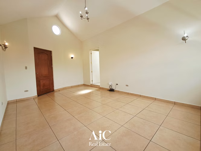 CASA EN RENTA ZONA 16 JARDINES DE SAN ISIDRO - Imagen 13