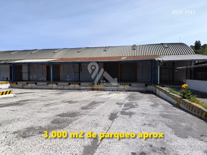 BODEGA EN XELA DE 1,423 M2, LAS ROSAS ZONA 5, CARRETERA PRINCIPAL