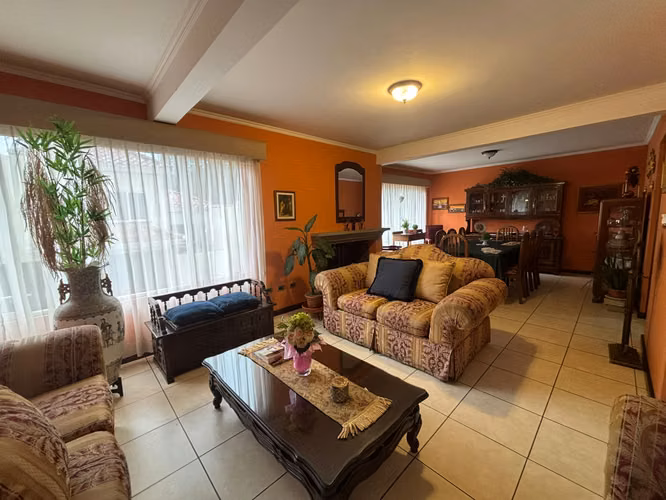 CASA EN VENTA EN PASEO DE LA VEREDA | JARDÍN + PÉRGOLA | J - Imagen 5