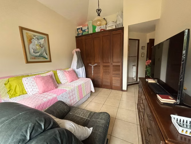 CASA EN VENTA EN PASEO DE LA VEREDA | JARDÍN + PÉRGOLA | J - Imagen 9