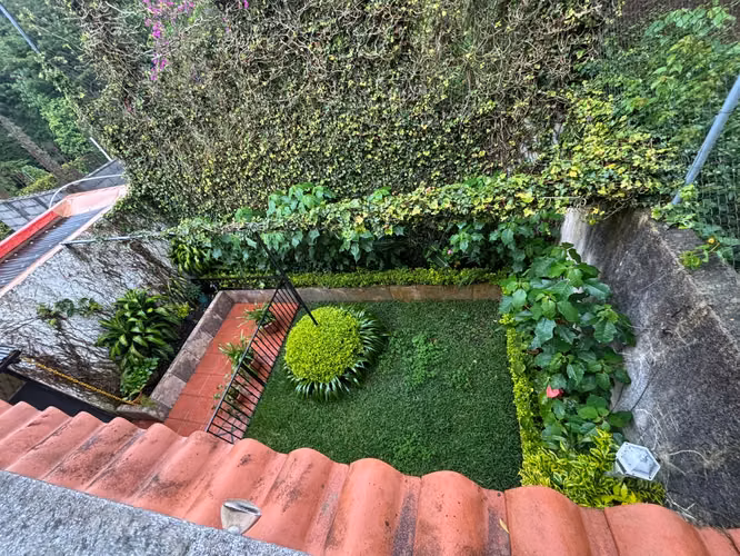 CASA EN VENTA EN PASEO DE LA VEREDA | JARDÍN + PÉRGOLA | J - Imagen 18
