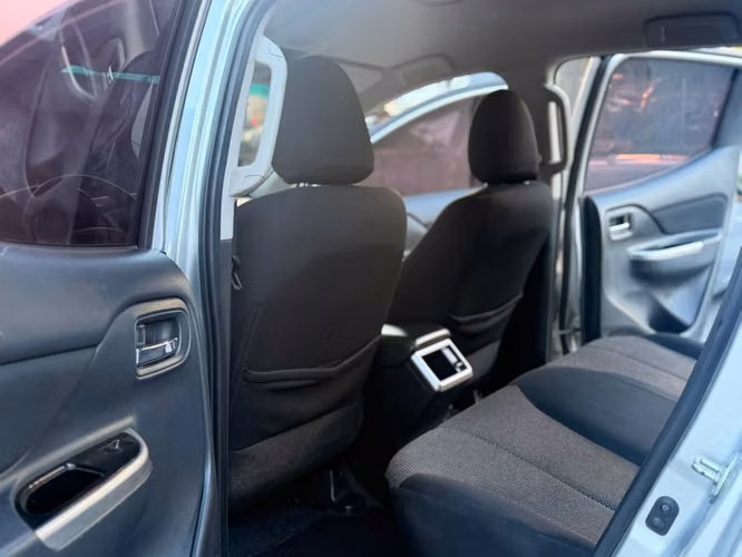 MITSUBISHI L TURBO DIESEL AUTOMÁTICO