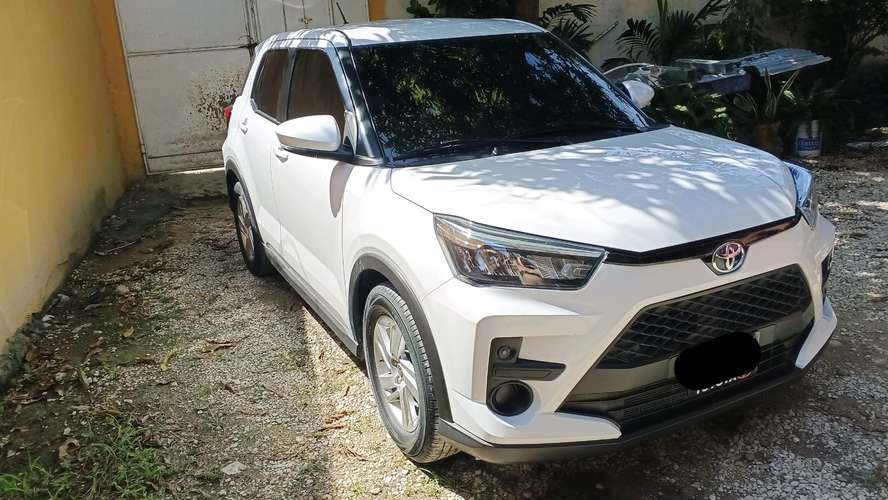 Toyota raize automática de agencia 