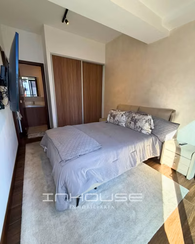 APARTAMENTO EN VENTA EN ZONA 14 AMUEBLADO EN NIVEL ALTO    - Imagen 2