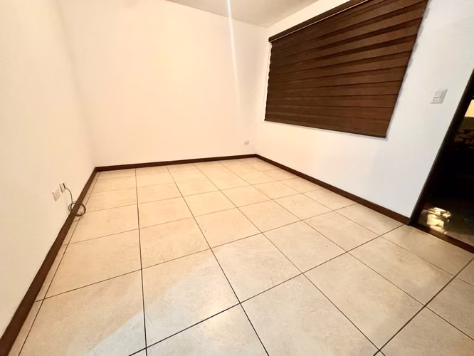 Zona 11 • Apartamento en Renta • Santa María Las Charcas - Imagen 5