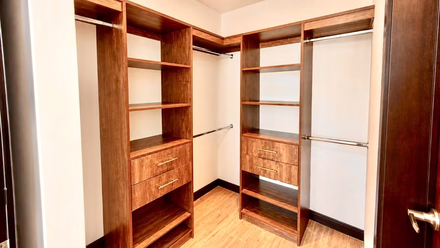 Zona 10 • Apartamento en Venta • Edificio Marqués de Oakland - Imagen 9