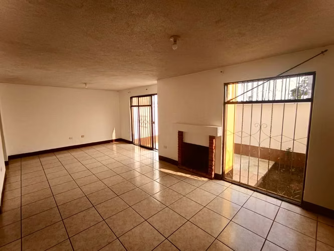 Carretera a San José Pinula • Casa Nueva en Venta • Residencial Lo de Valdez - Imagen 16