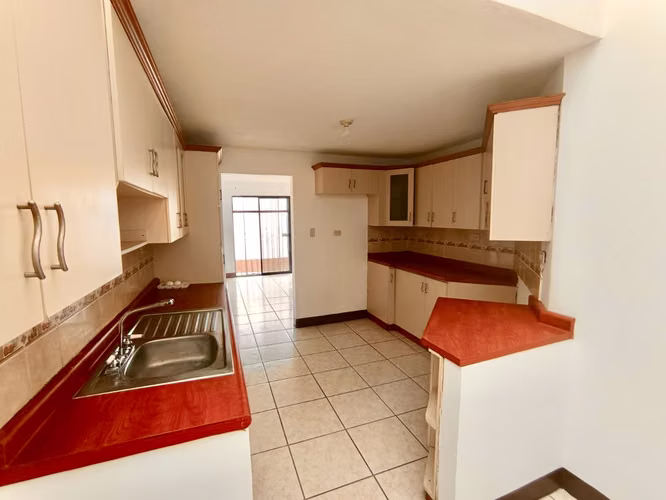 Carretera a San José Pinula • Casa Nueva en Venta • Residencial Lo de Valdez - Imagen 3