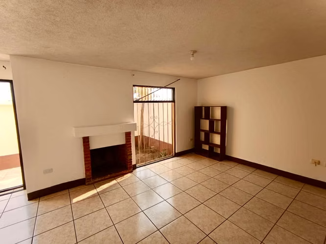Carretera a San José Pinula • Casa Nueva en Venta • Residencial Lo de Valdez - Imagen 14