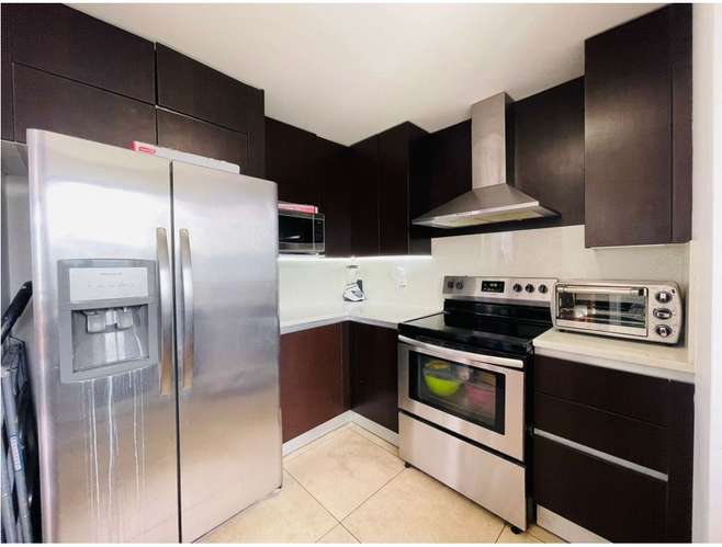 RENTA DE APARTAMENTO EN EDIFICIO LANTANA, ZONA 14 - Imagen 5