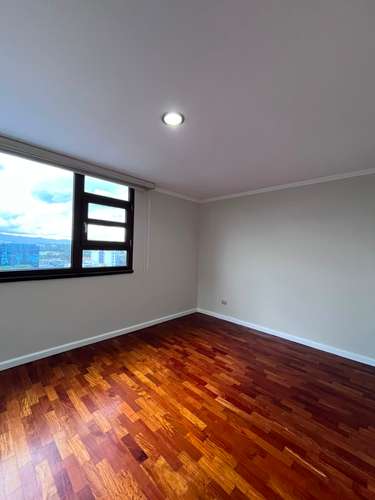 RENTA DE APARTAMENTO COMPLETAMENTE RENOVADO EN EDIFICIO SANTORINI, ZONA 14 - Imagen 6