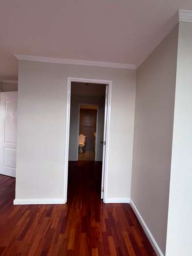 RENTA DE APARTAMENTO COMPLETAMENTE RENOVADO EN EDIFICIO SANTORINI, ZONA 14 - Imagen 9